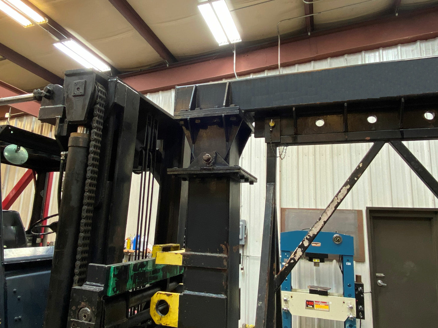 15 Ton Taylor Forklift For Sale - Big Red