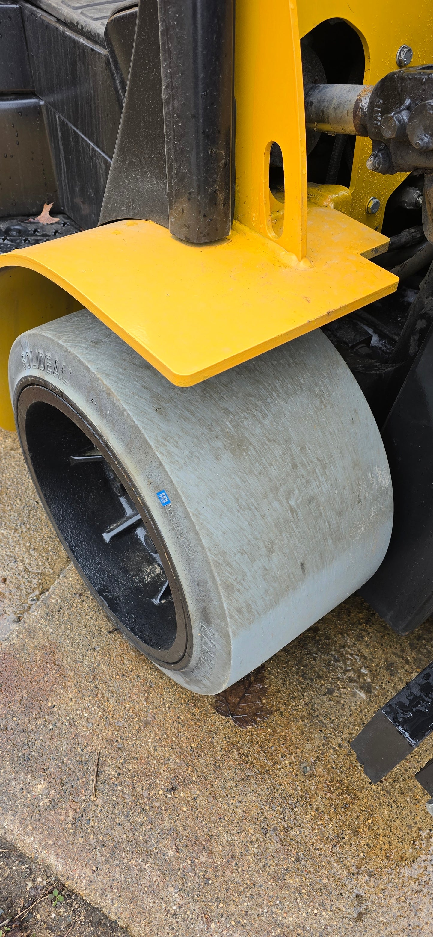 12,000 lb Yale Forklift For Sale
