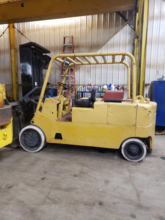 30,000 lb Cat Hard Tire Forklift For Sale