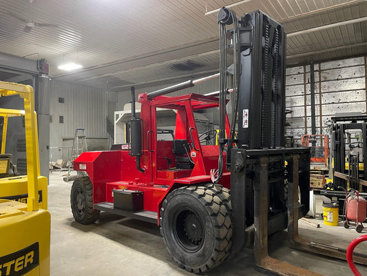 30,000 lb Taylor Model TE-300M Forklift For Sale