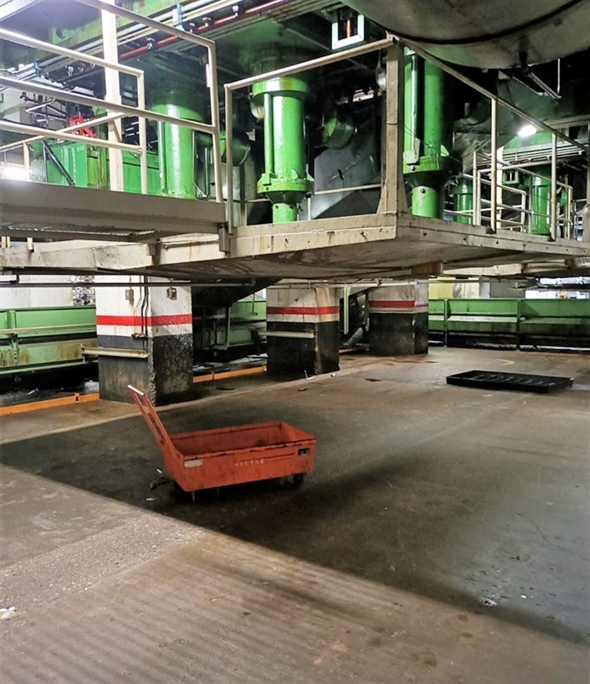 1,000 Verson Straight Side Press For Sale