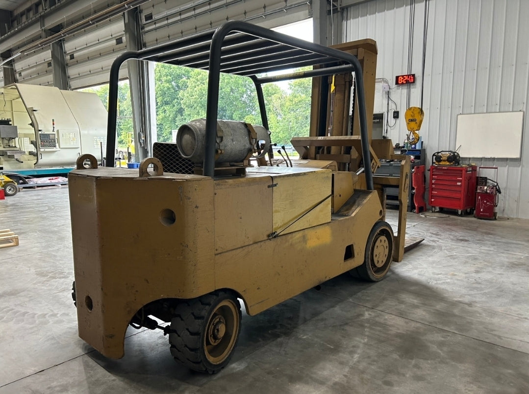 25,000 lb Cat Forklift For Sale