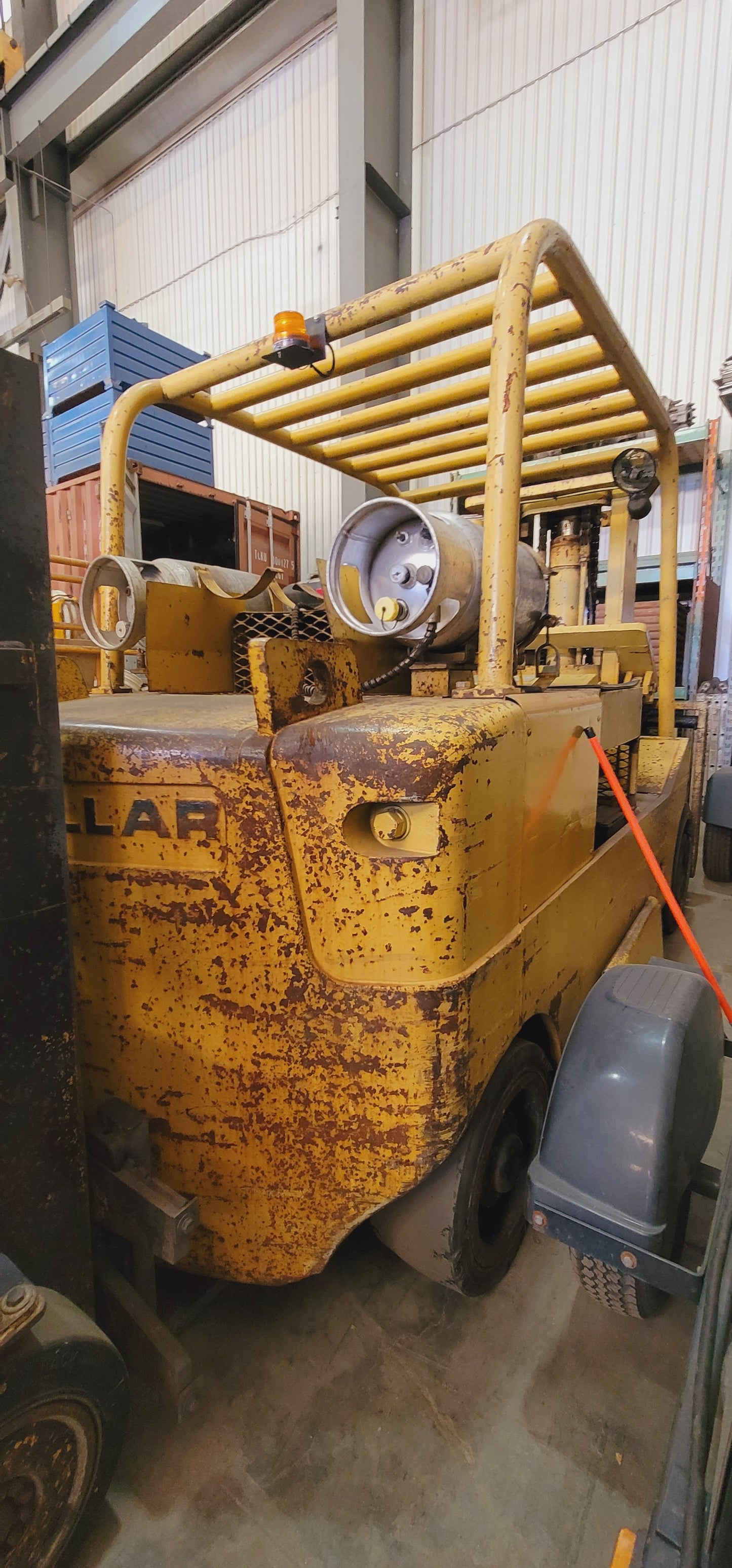 30,000 lb Cat T300 Forklift For Sale