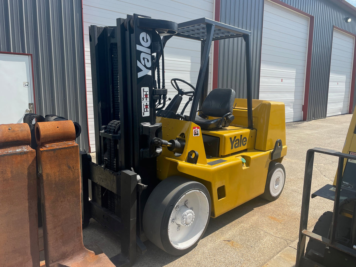 15,500 lbs Yale/Hyster Forklift For Sale