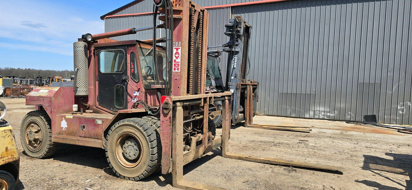 30,000 lb Taylor Forklift For Sale