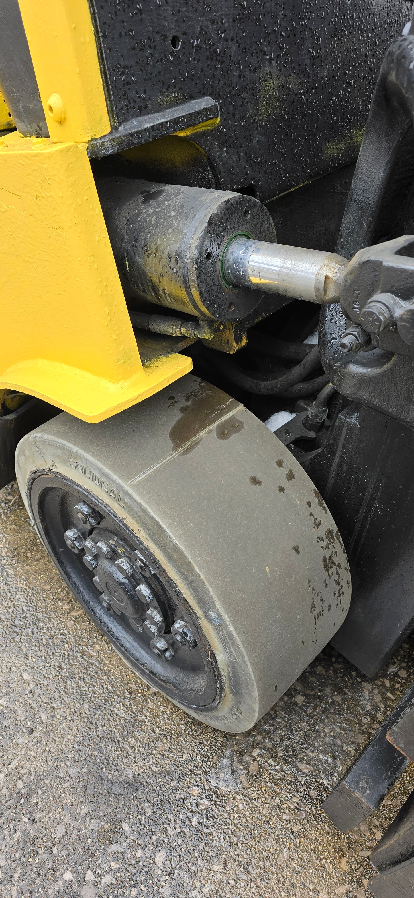 8,000 lb Hyster Forklift For Sale