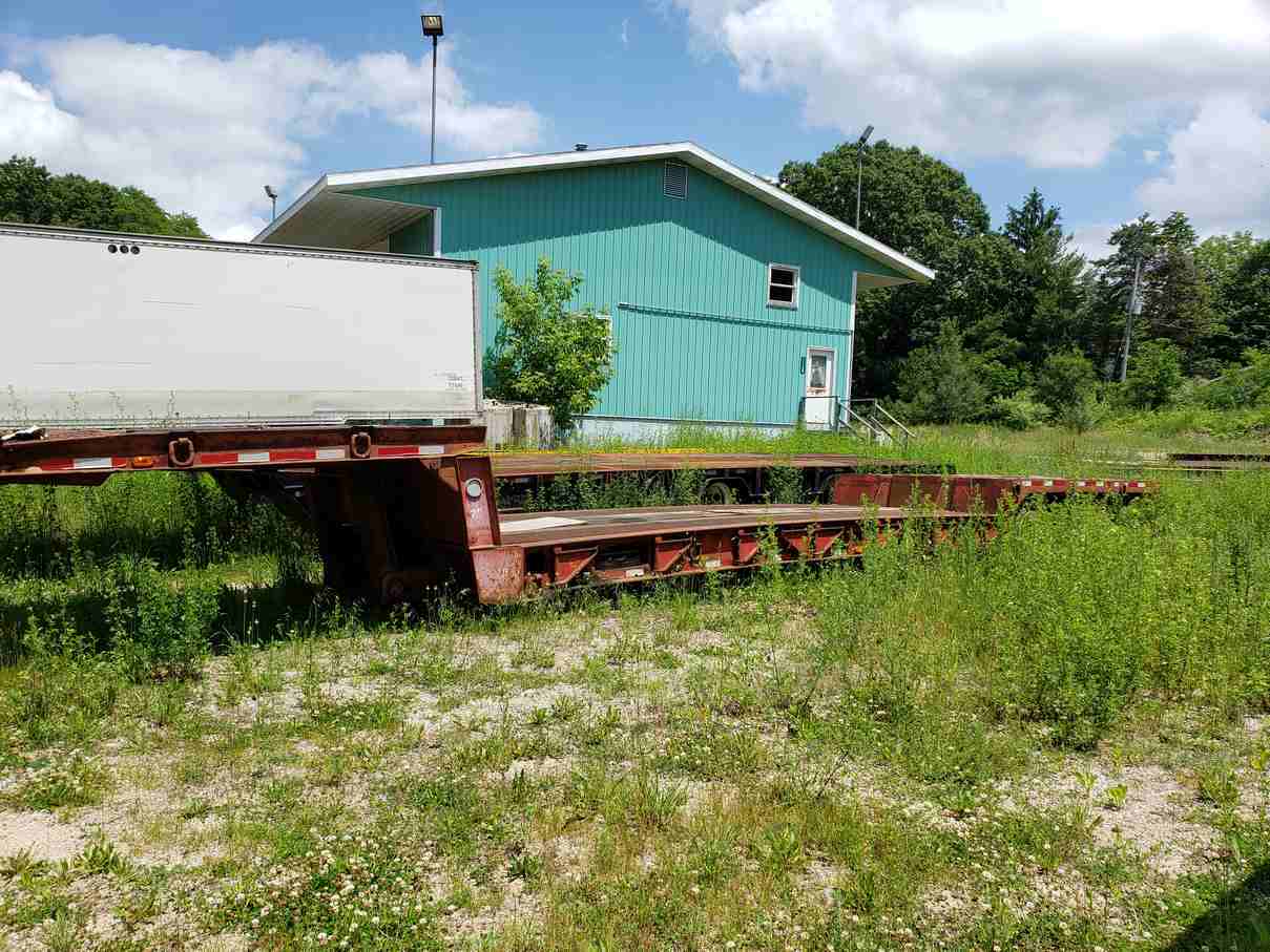 Nelson Folding Neck Trailer For Sale