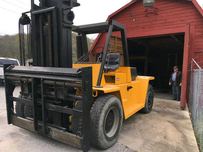 30,000lb CAT V300 Forklift For Sale 15 Ton