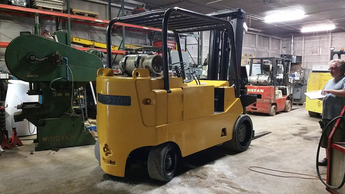 20,000lb CAT/Towmotor Forklift For Sale 10 Ton