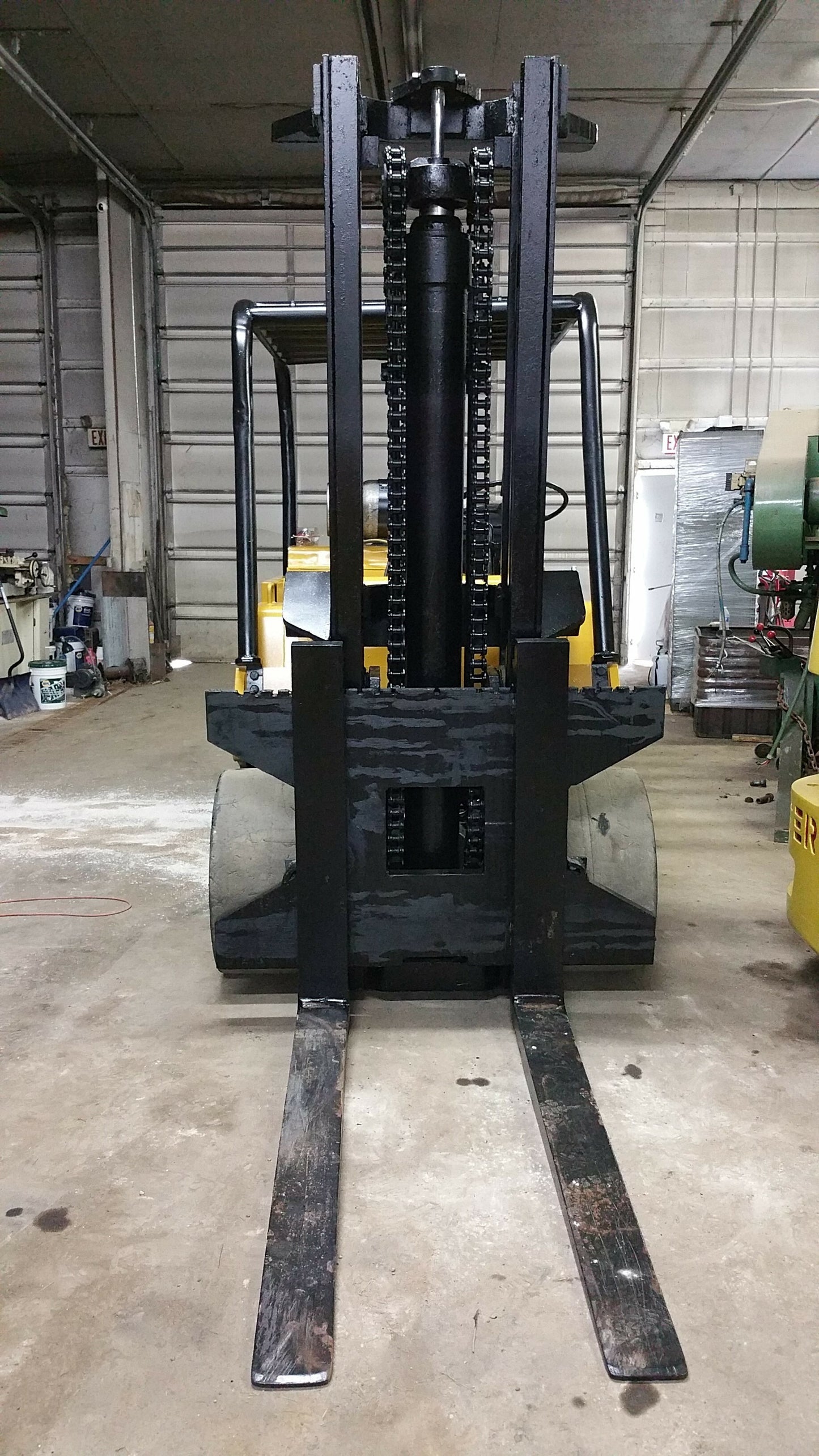 20,000lb CAT/Towmotor Forklift For Sale 10 Ton
