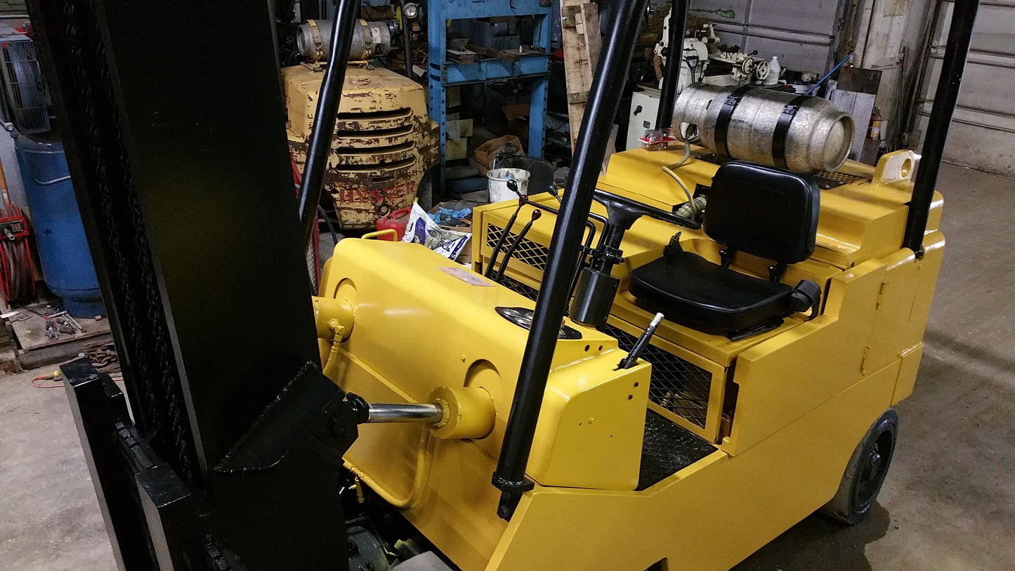 20,000lb CAT/Towmotor Forklift For Sale 10 Ton