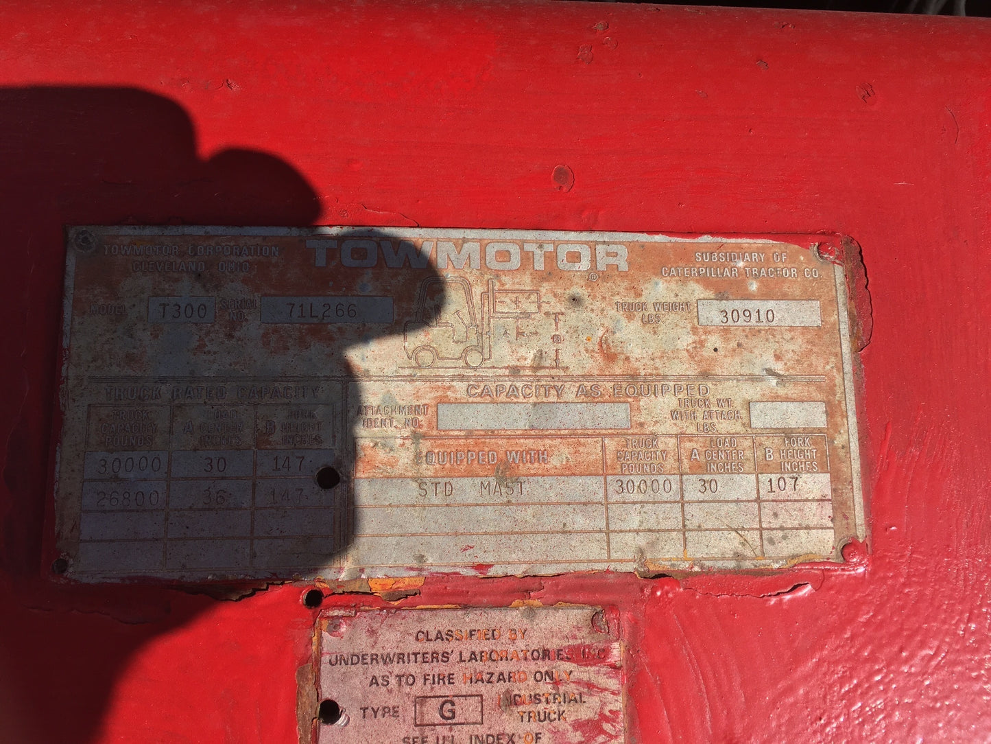 30,000lb CAT T300 Forklift For Sale 15 Ton