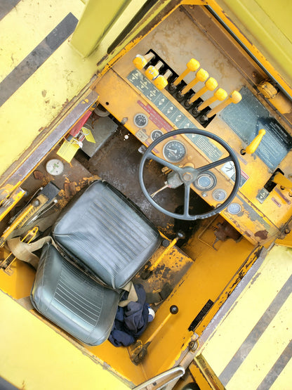 8 Ton Capacity Broderson Mobile Crane For Sale