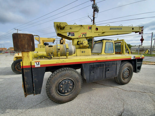 8 Ton Capacity Broderson Mobile Crane For Sale