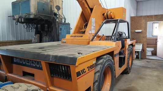 15 Ton Capacity Broderson Carry-Deck Crane For Sale
