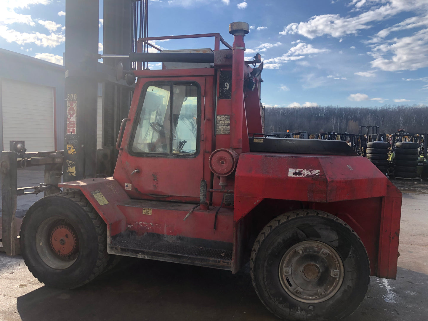 30,000 lb Capacity Taylor Forklift For Sale 15 Ton