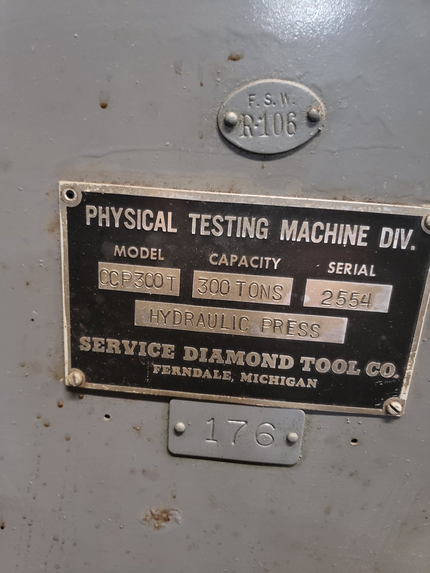 300 Ton Capacity Physical Testing Machine For Sale