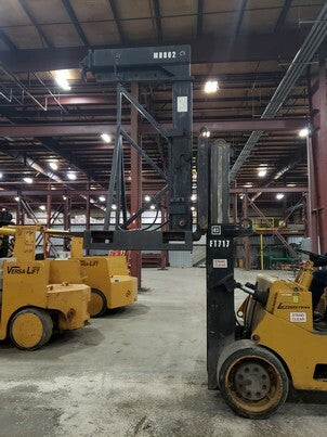 20,000 lb Capacity Cat Towmotor Forklift For Sale