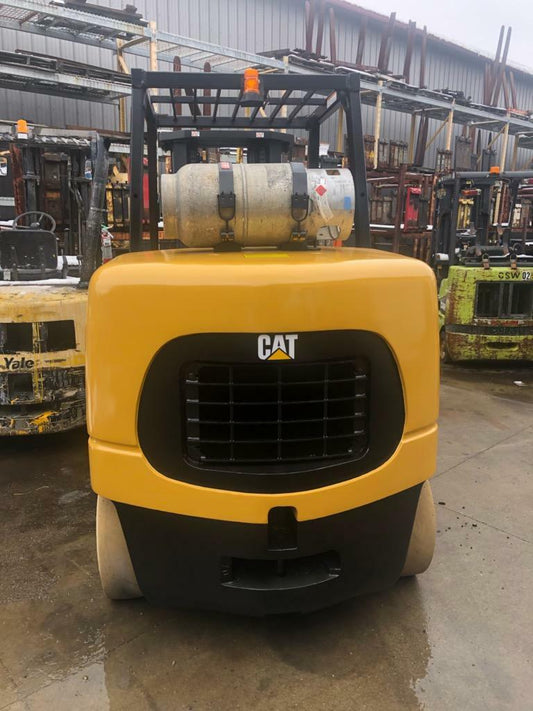 15,500 lb Cat Forklift - Model GC70k - For Sale