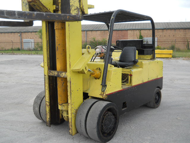 30,000 lb / 40,000 lb Cat T300 Hard Tire Forklift For Sale