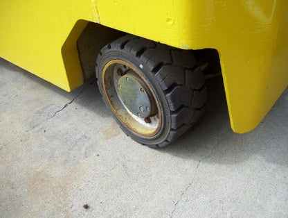 40,000 lbs Taylor Hard-Tire Forklift For Sale