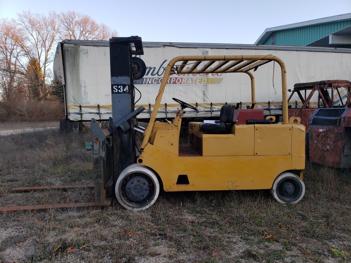 18,500 lb Cat Model T180 Forklift For Sale