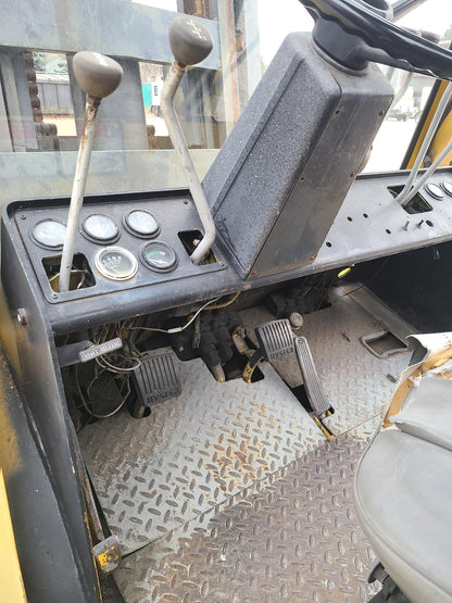 30,000 lb Hyster Forklift For Sale
