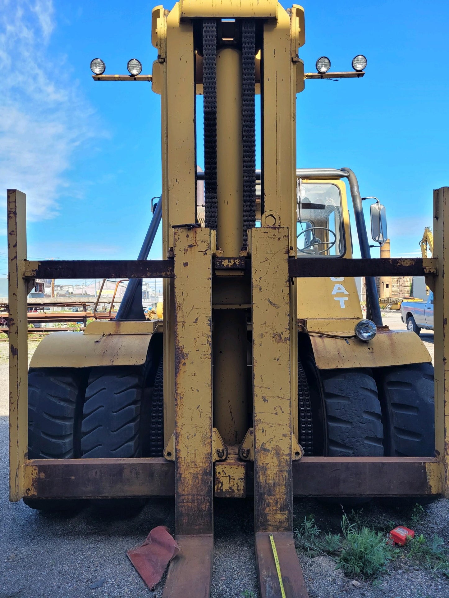 60,000 lb Cat Air Tire Forklift For Sale