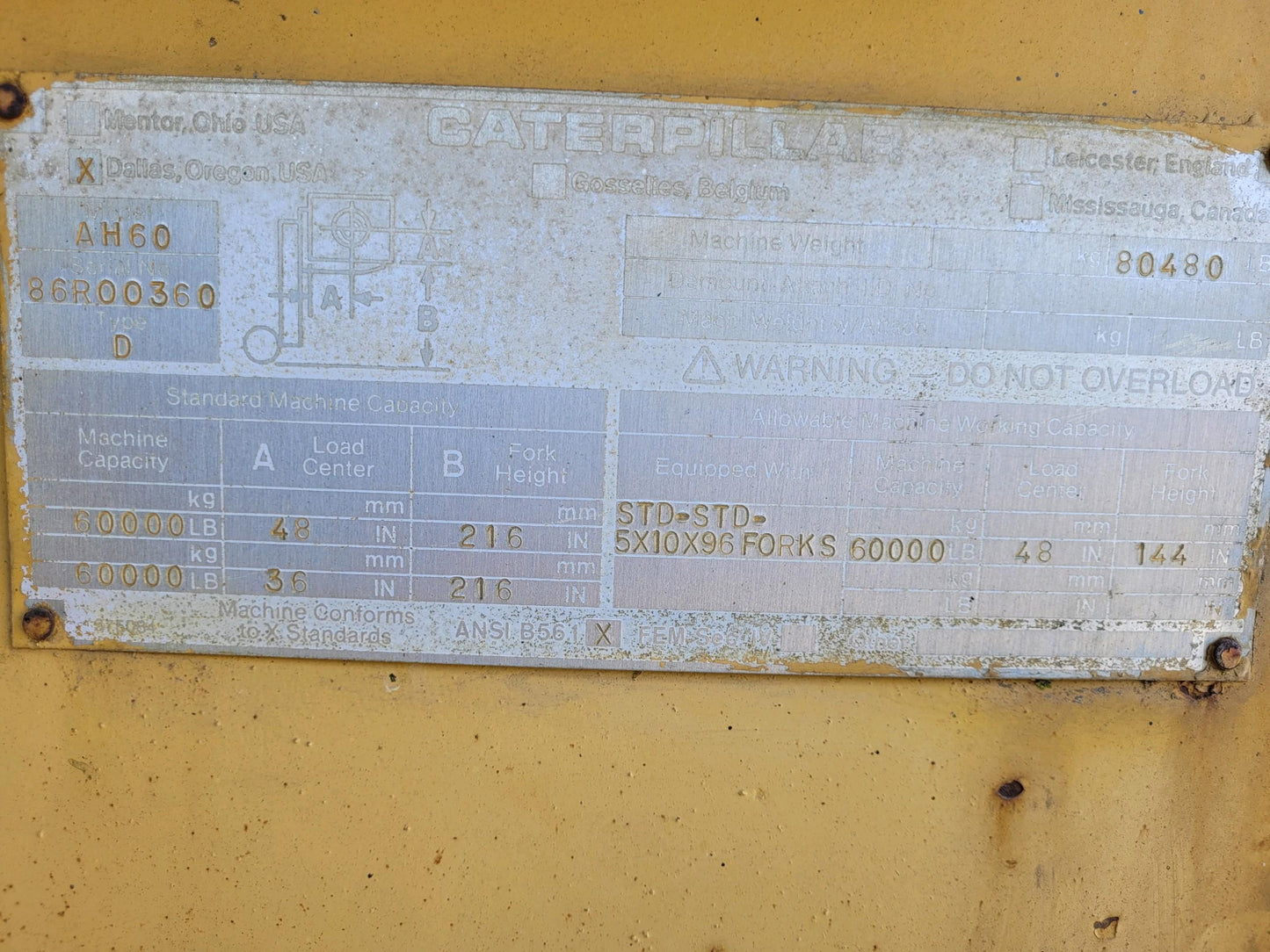 60,000 lb Cat Air Tire Forklift For Sale