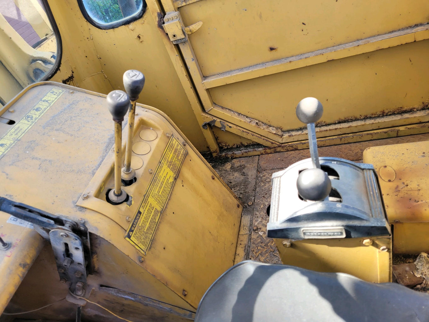 60,000 lb Cat Air Tire Forklift For Sale