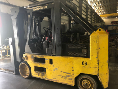 30,000 lbs Elwell Parker Forklift For Sale