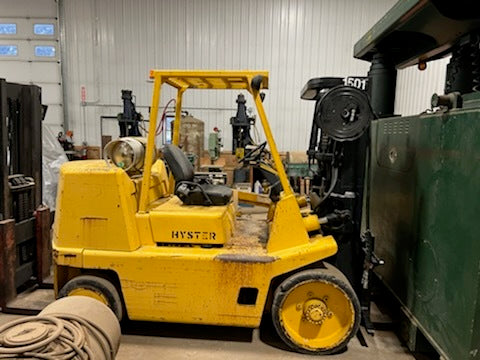 15,500 lbs Hyster S155XL Forklift - **RARE** Short Triple Stage Mast w/ Oil Clutch - For Sale