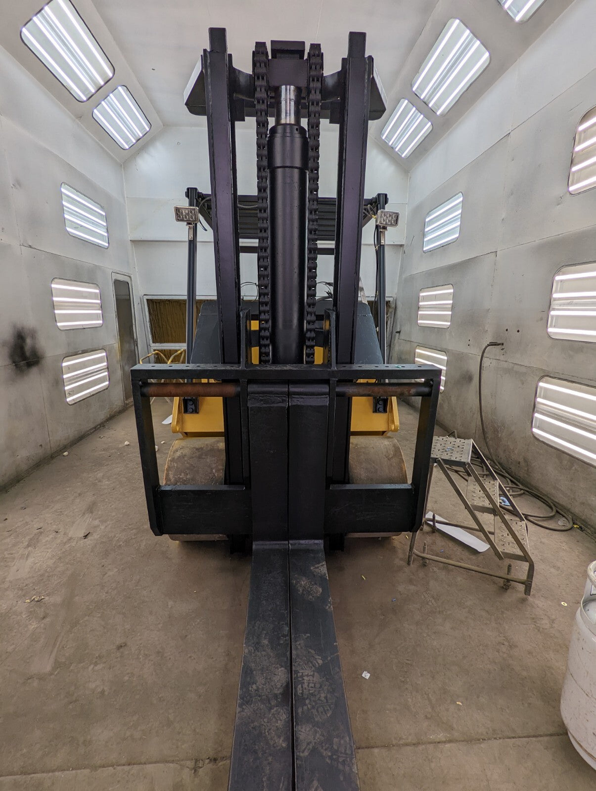 30,000 lb Royal T300B Forklift For Sale