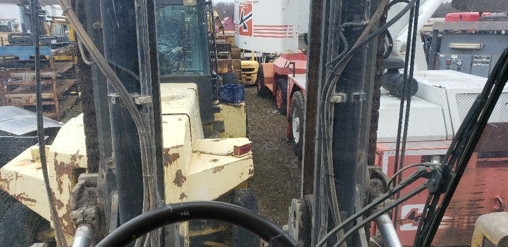 35,000 lb Hyundai Forklift For Sale