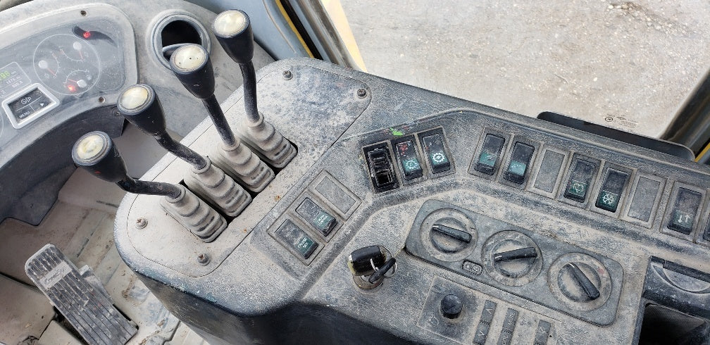 35,000 lb Hyundai Forklift For Sale