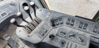 35,000 lb Hyundai Forklift For Sale