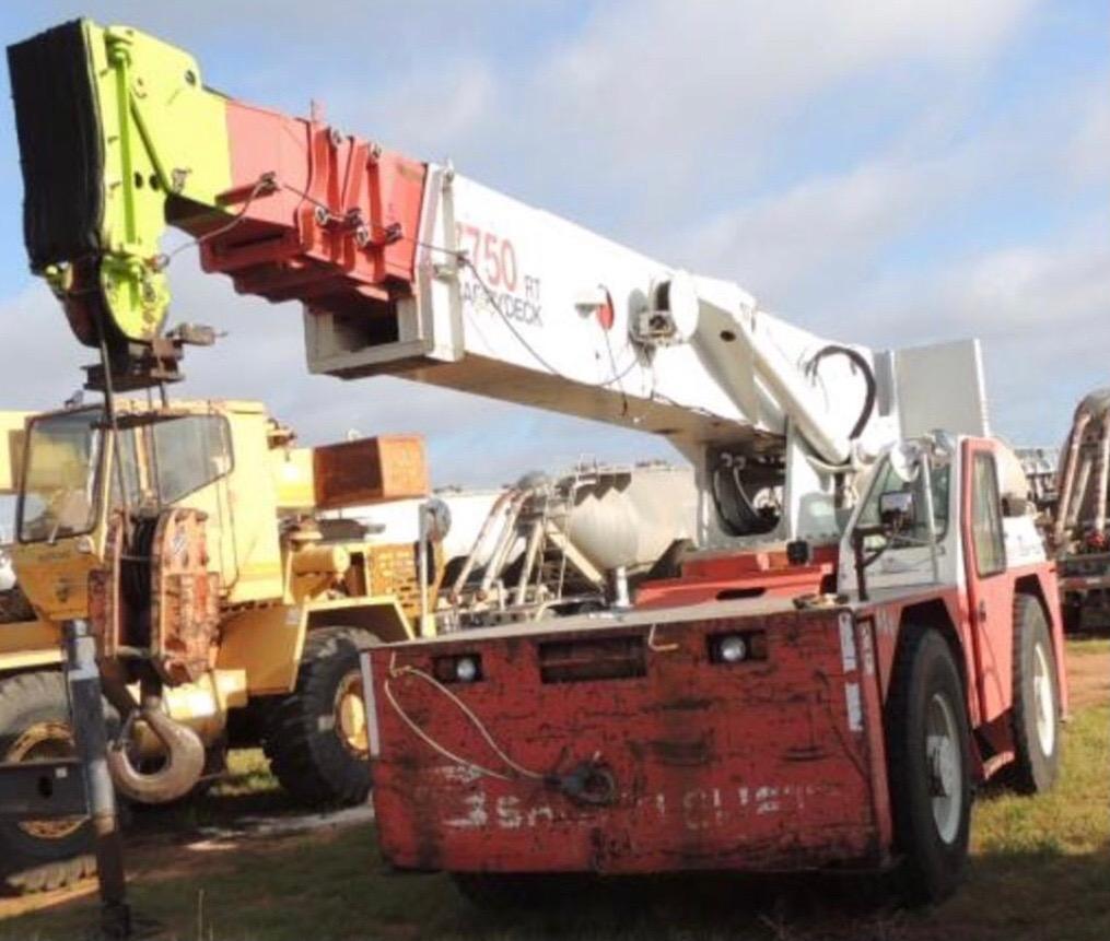40,000 lb Shuttlelift Carry Deck Crane For Sale