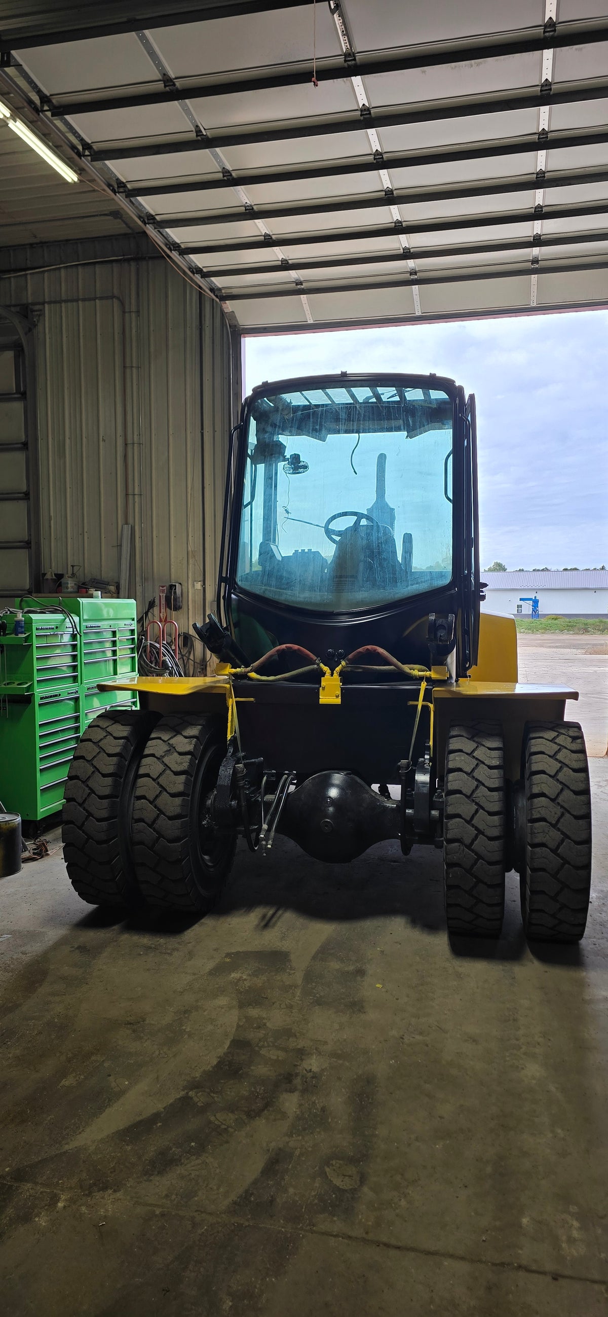 36,000 lb Hyster Forklift For Sale
