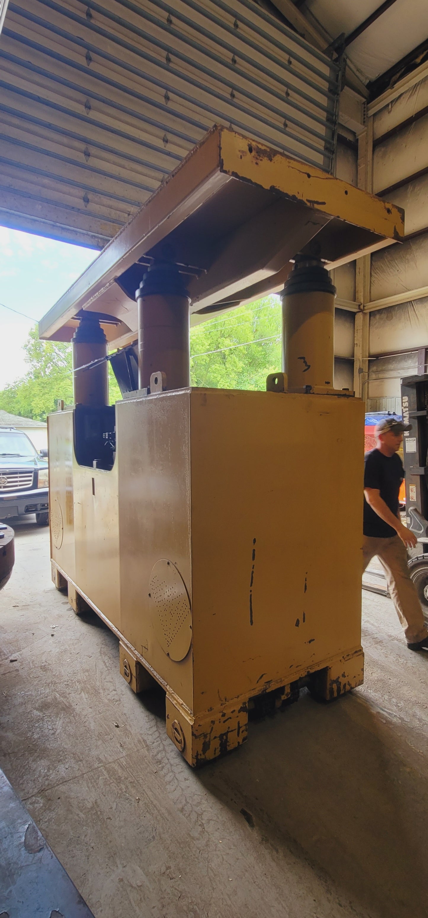 400 Ton Riggers MFG Hydraulic Gantry For Sale