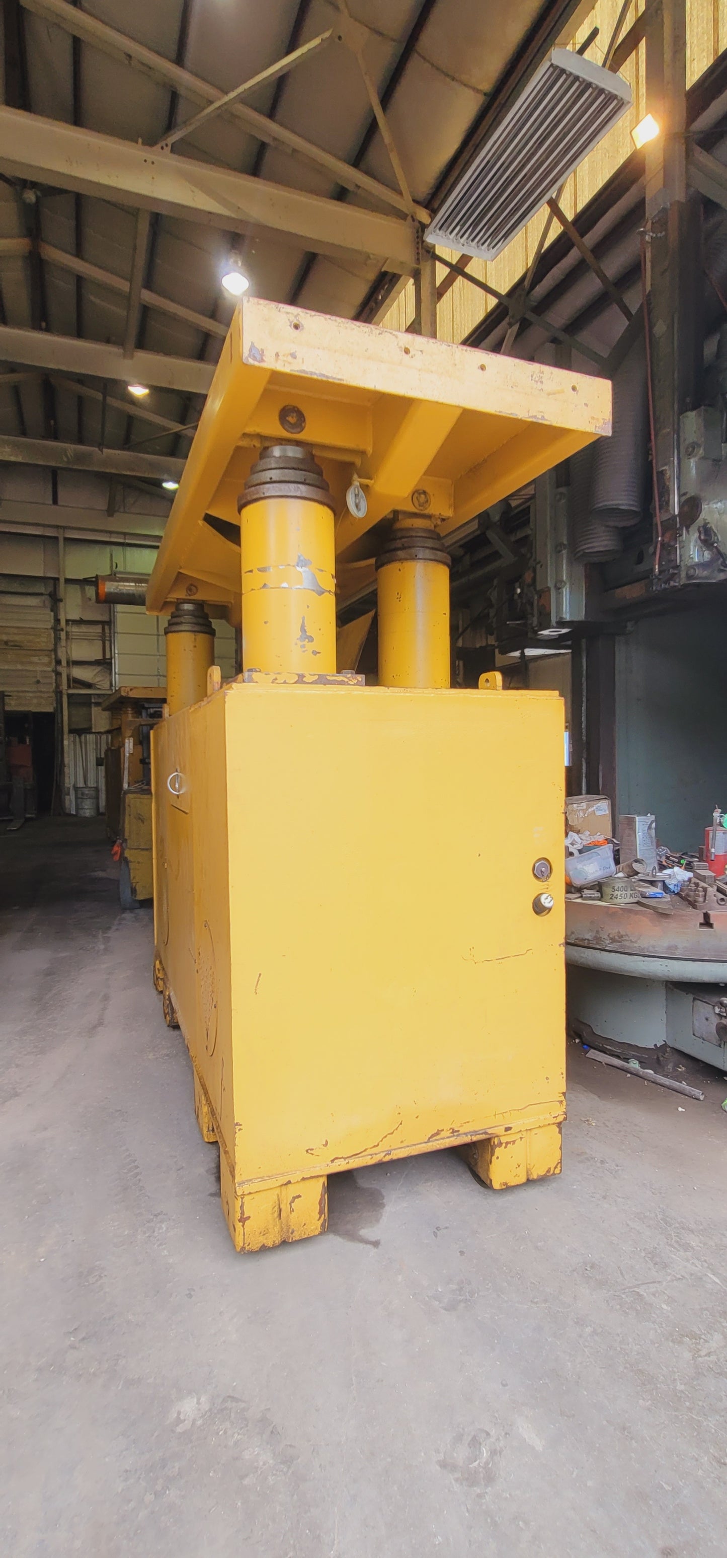 400 Ton Riggers MFG Hydraulic Gantry For Sale