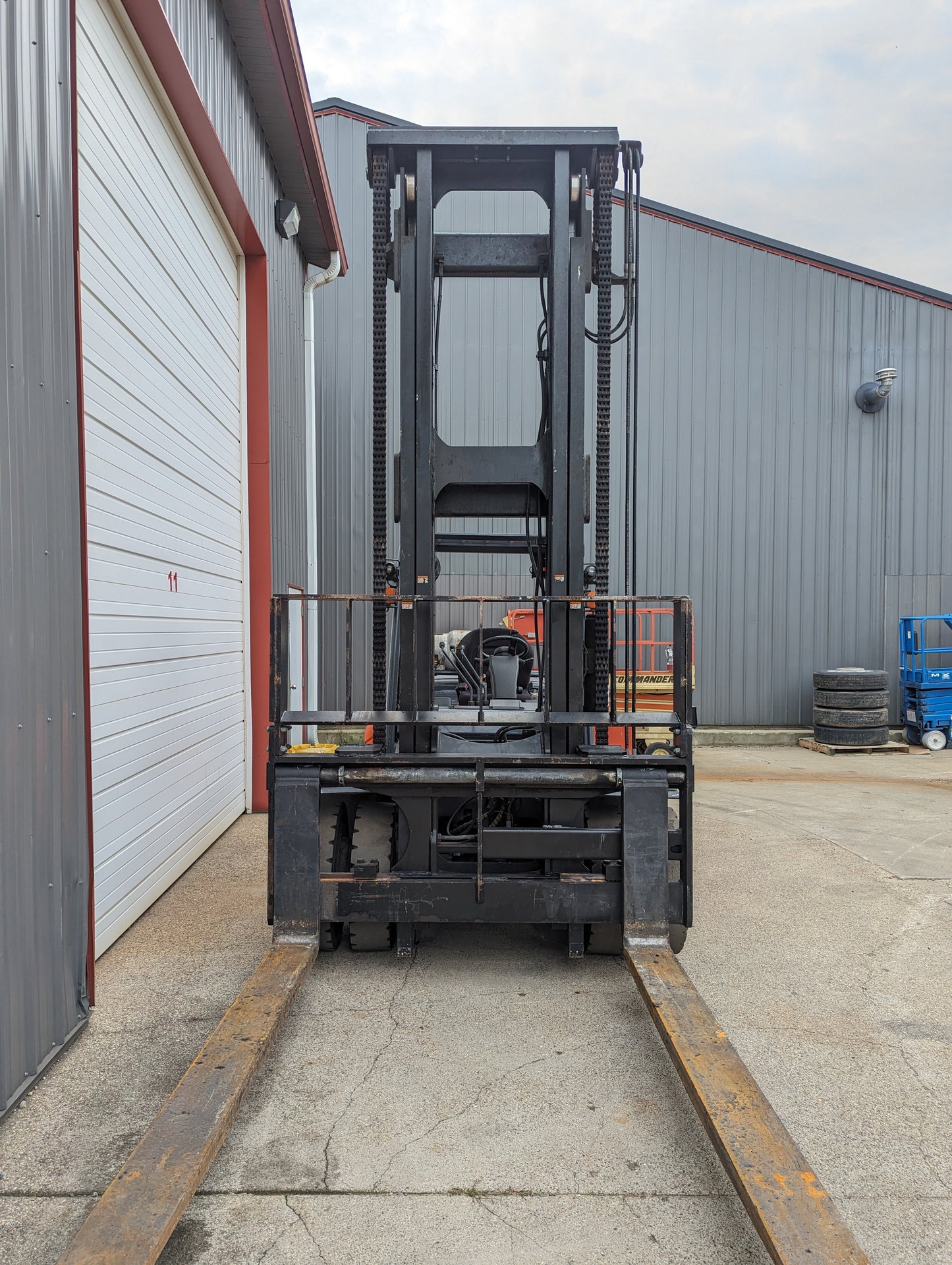 17,500 lb Toyota Air Tire Forklift For Sale