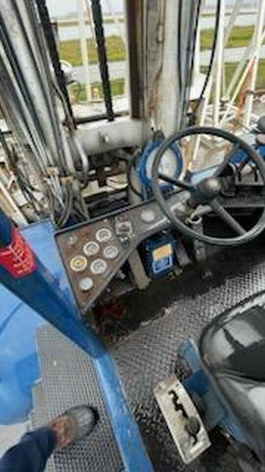 46,000 lb Hyster Forklift For Sale