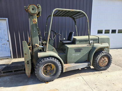 15,000 lb to 17,000 lb Hyster Forklift
