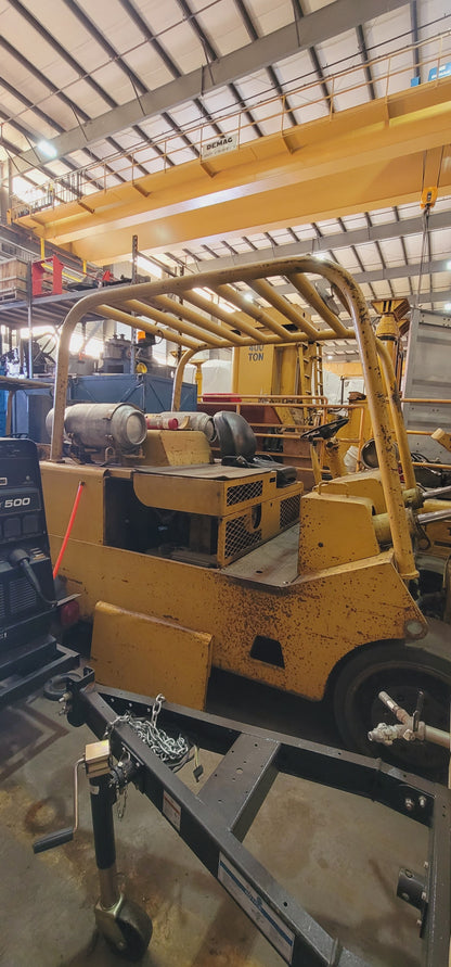 30,000 lb Cat T300 Forklift For Sale