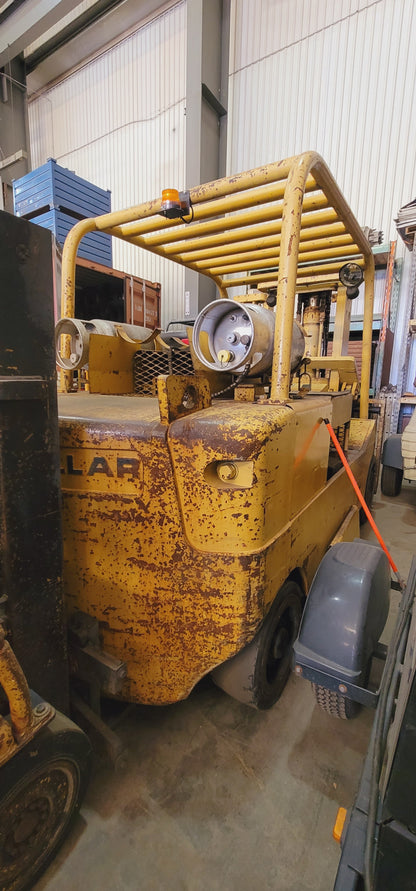 30,000 lb Cat T300 Forklift For Sale