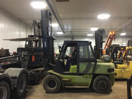 15,500lb ClarkForklift For Sale Air-Tired 7.75 Ton