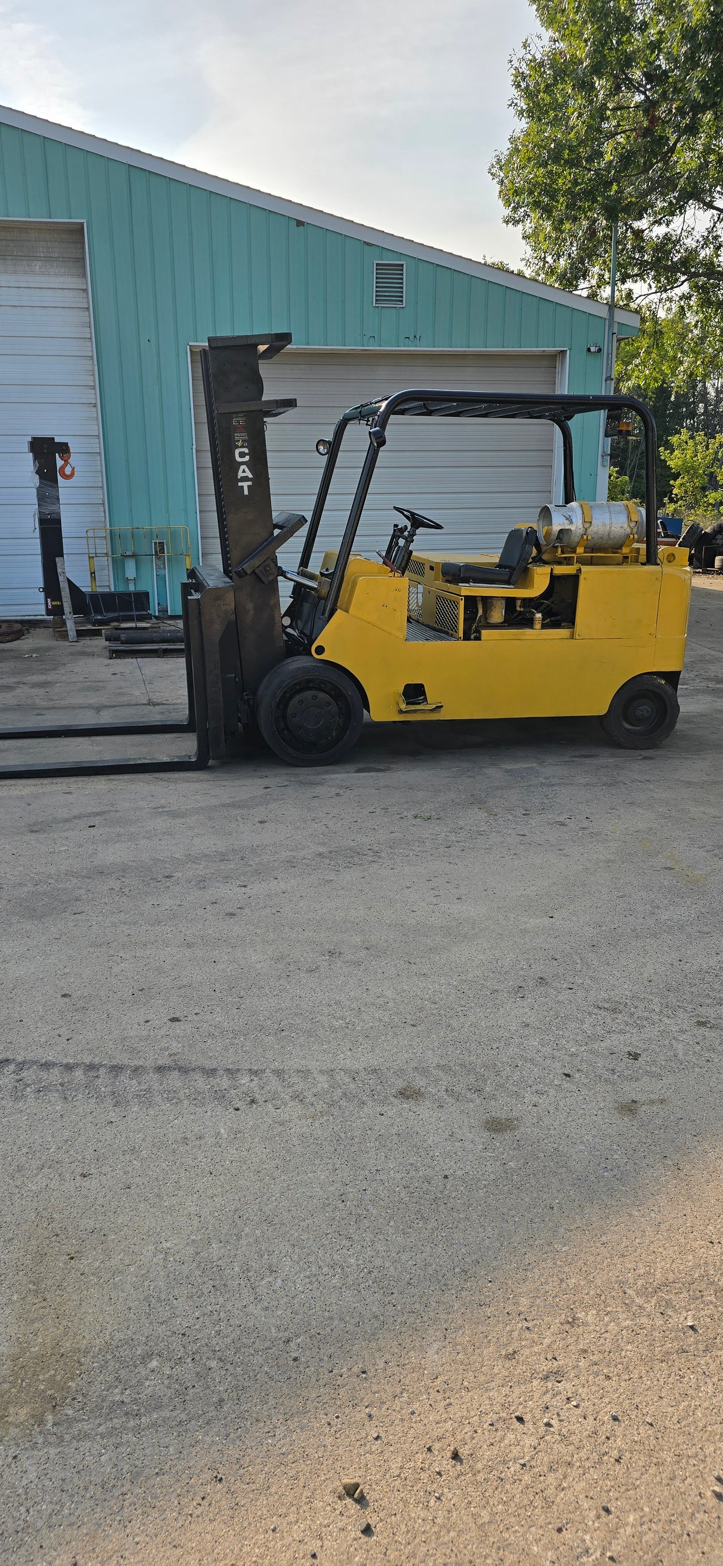 22,000 lb Cat Forklift For Sale