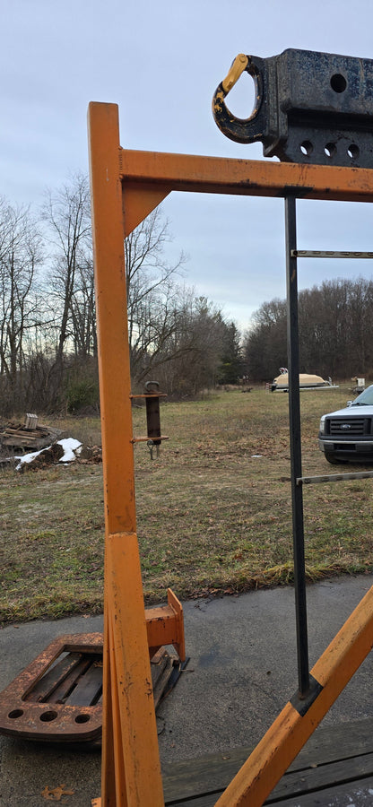 30,000 lb Cat Forklift Boom and Stand For Sale