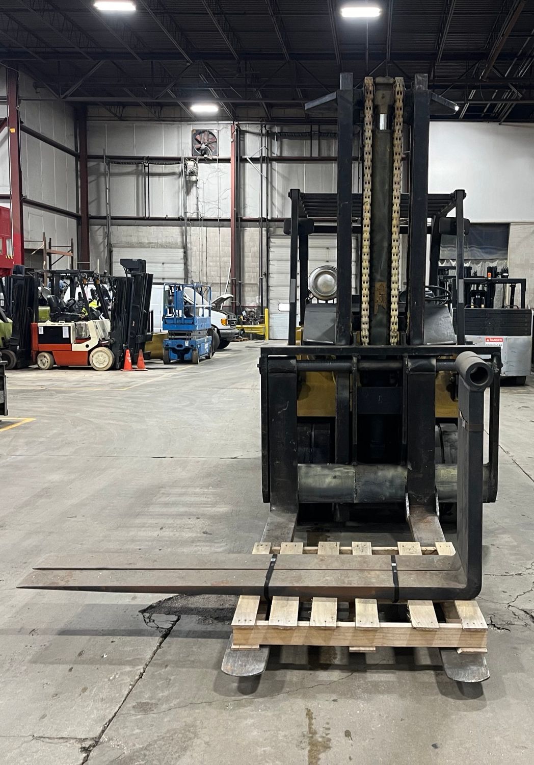 20,000 lb Royal TA200 Forklift For Sale