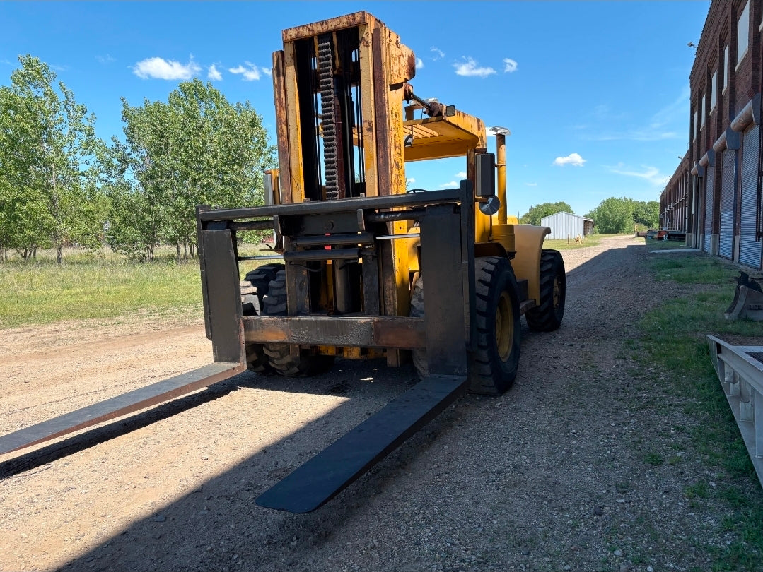 46,000 lb Hyster Forklift For Sale